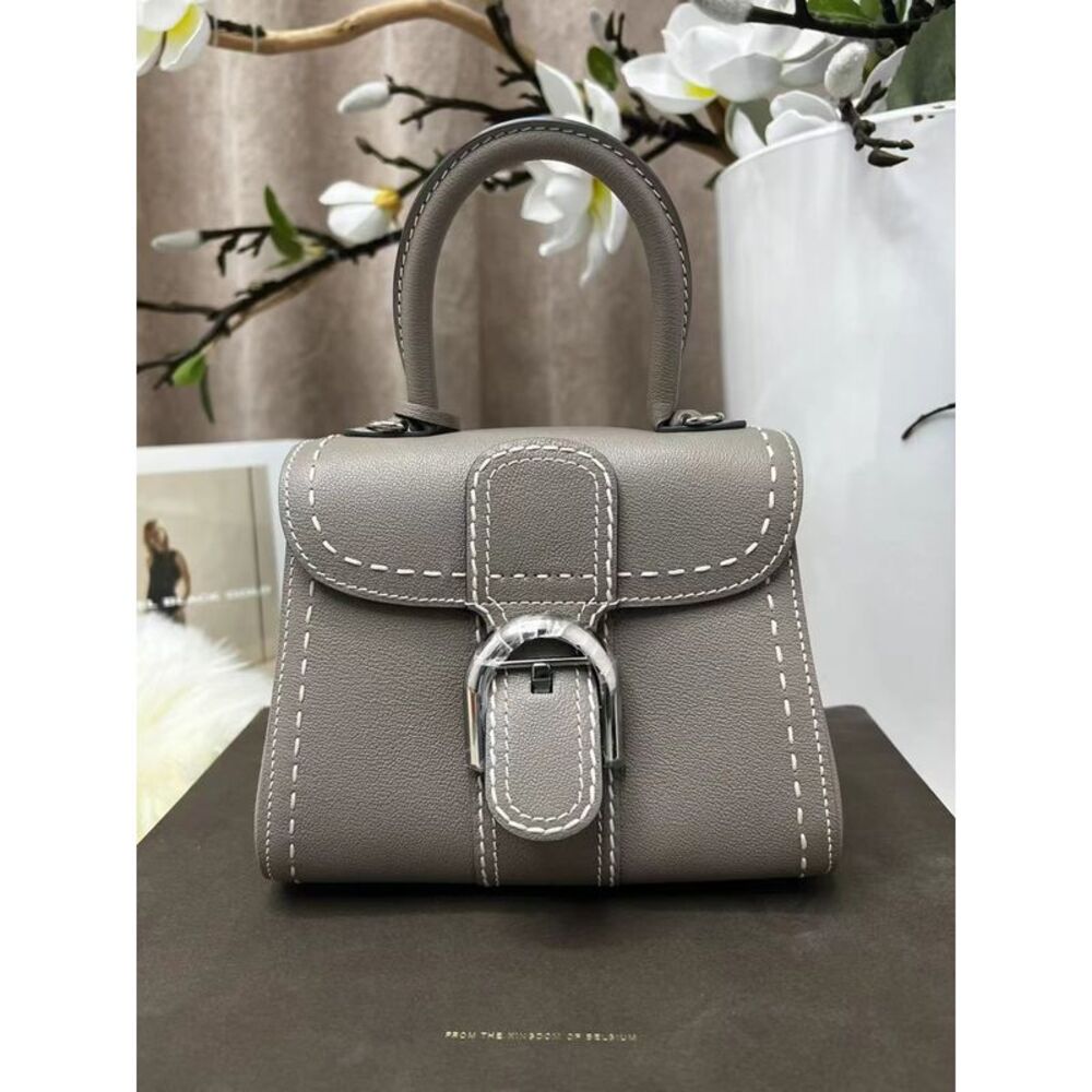 Louis Vuitton Women Pre-Loved Bag Brand New Condition
